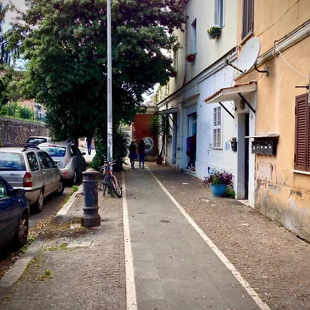Apartament Il Pinolo, Comfy Studio In Rome's Coolest Patch, Pigneto *