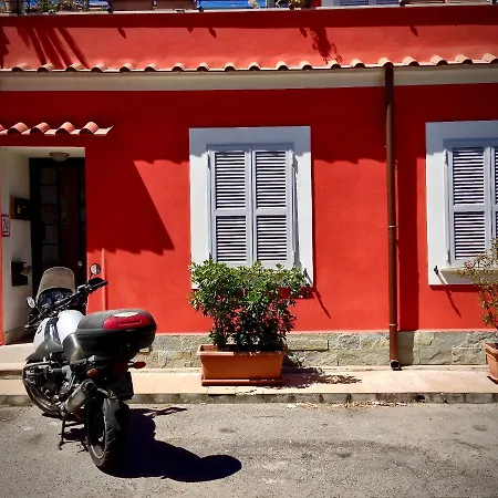 Il Pinolo, Comfy Studio In Rome's Coolest Patch, Pigneto